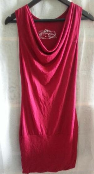Kurzes rotes Kleid von Jennifer Taylor
